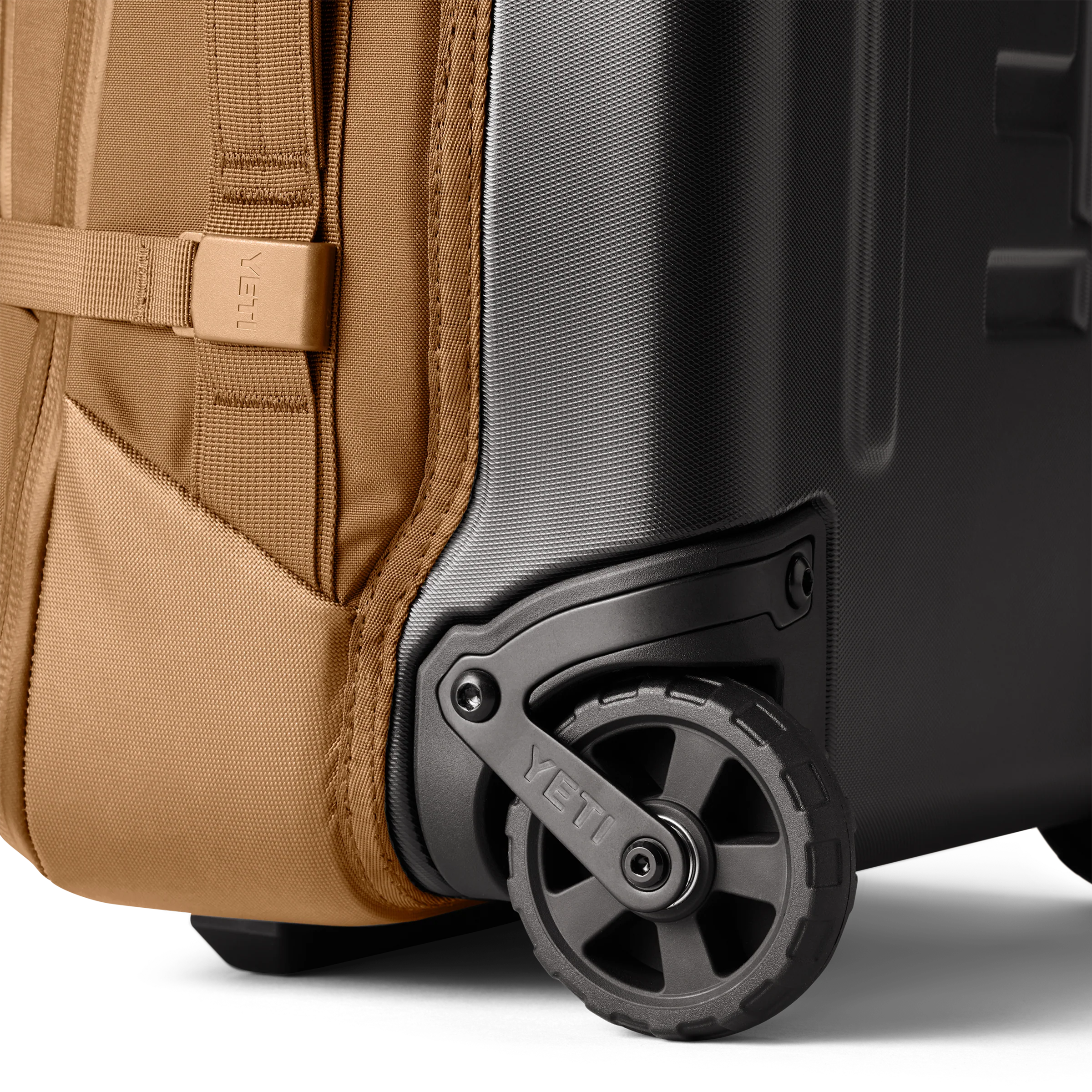 Crossroads® 35L/22" Wheeled Luggage - Image 24