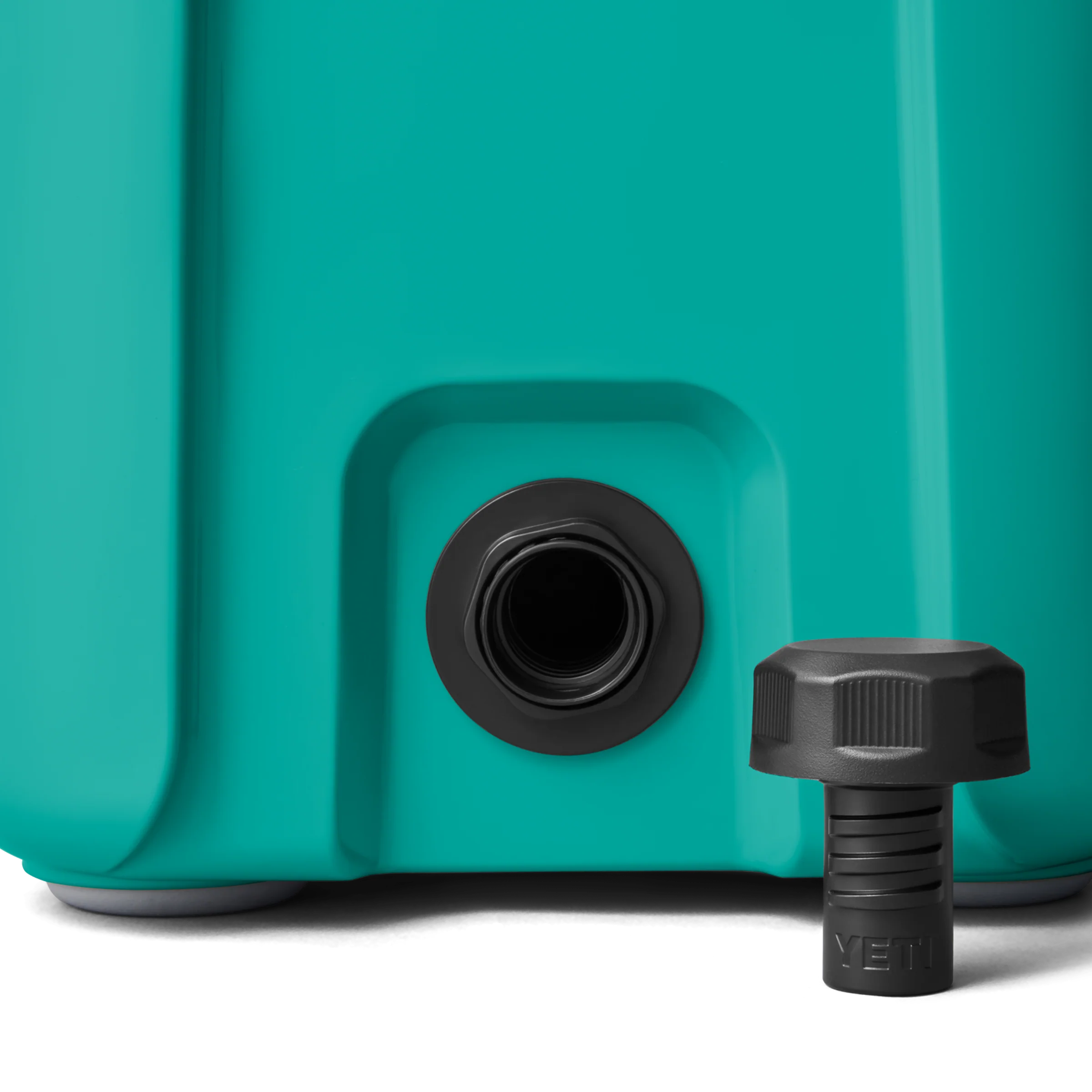 Roadie® 15 Hard Cooler - Image 124